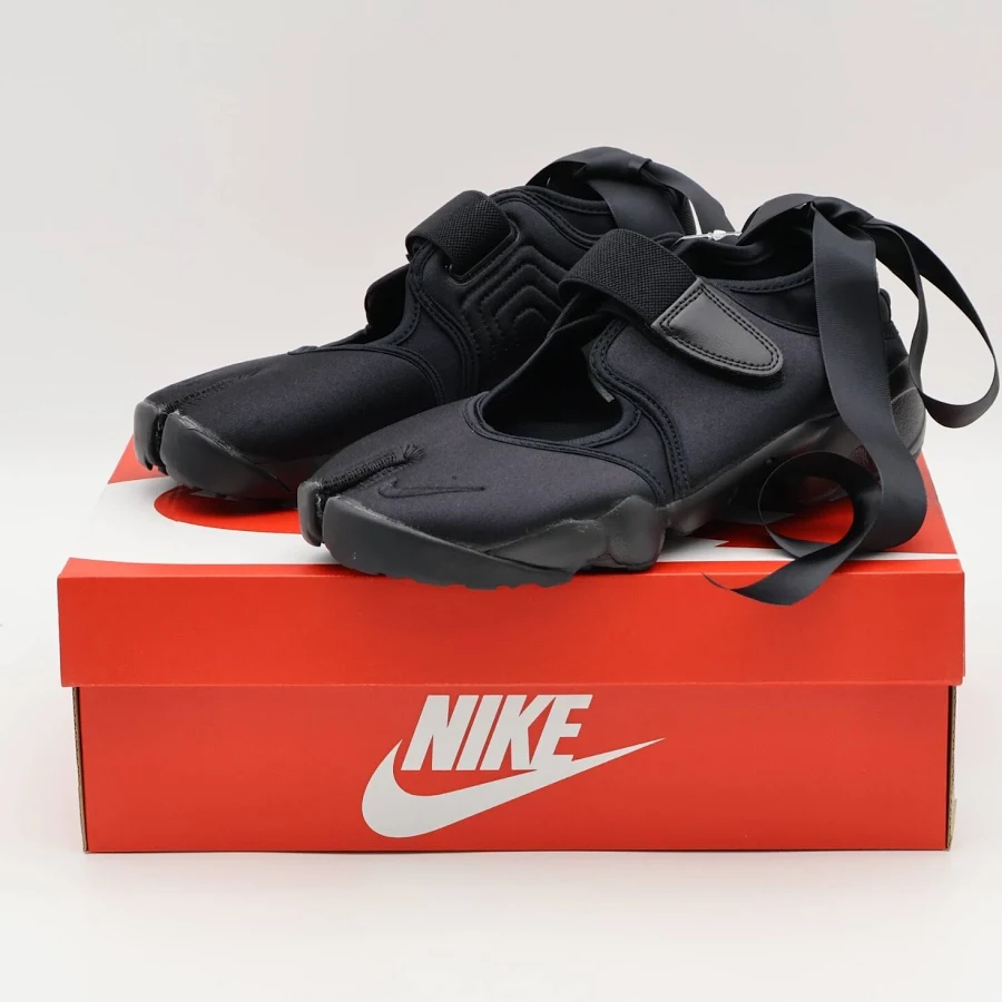 Ih1990-010 Nike Air Rift Triple Black (women's)