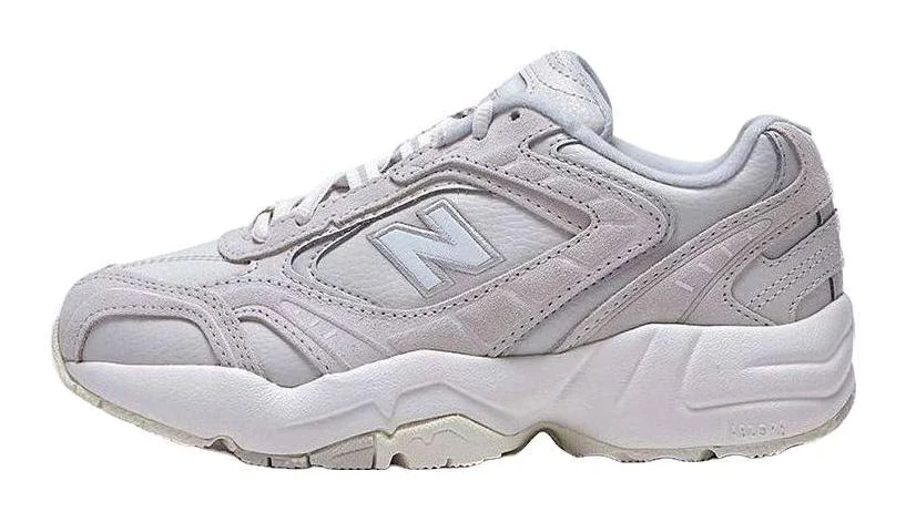 New Balance 452 Low Top Women Sneaker - Cream White