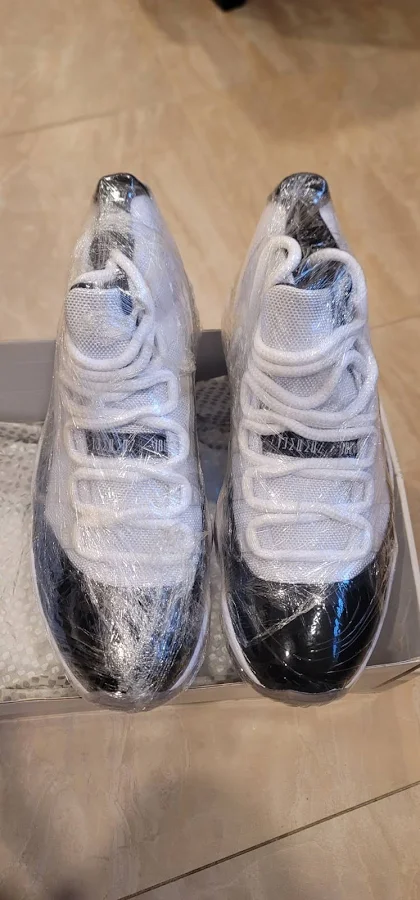 Jordan 11 Retro Concord 2011 Sz 9