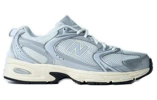 New Balance 530 Lace-Up Sneakers - US9.5