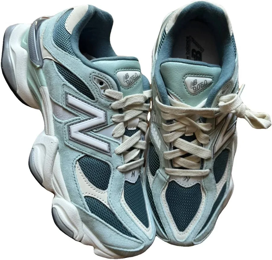 New Balance 9060 Trainers Turtledove/Spruce Suede Size 38 EU
