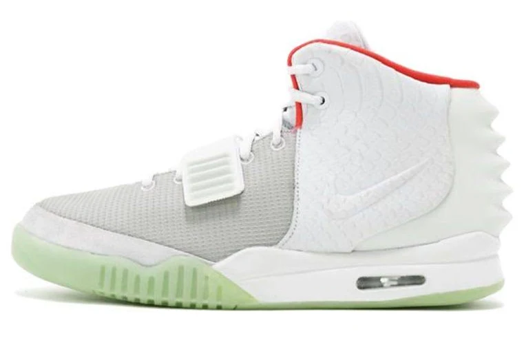 Nike Air Yeezy 2 NRG 'Pure Platinum' 508214-010 US 8½