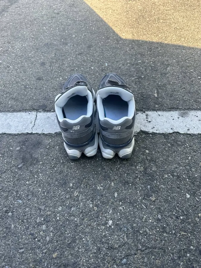 Balance 9060 Quartz Grey Size 11