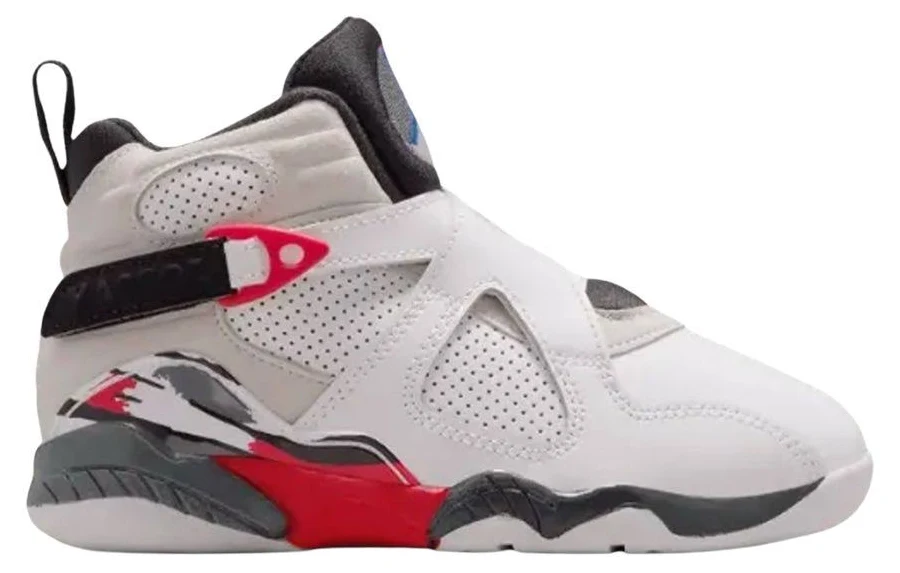 Air Jordan 8 Retro Bugs Bunny Sneakers