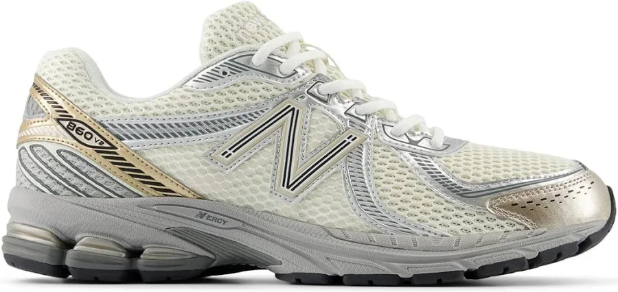 New Balance Women's 860v2 Sea Salt / Golde Metallic / Harbour Grey – UK 5