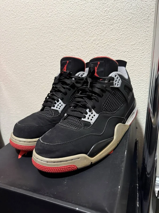 Used Jordan 4 Bred 2019