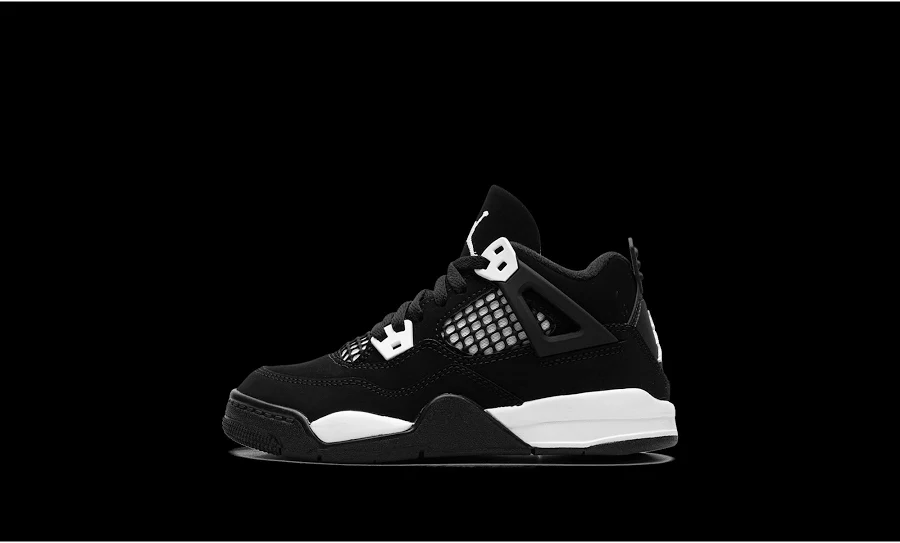 Jordan 4 Retro 'White Thunder' Younger Kids' Shoes