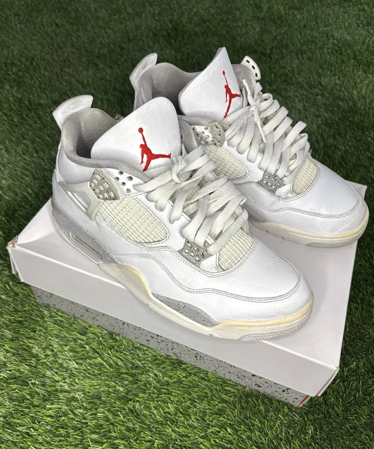 Jordan Air Jordan 4 Retro White Cement Low Top Sneakers White Gray