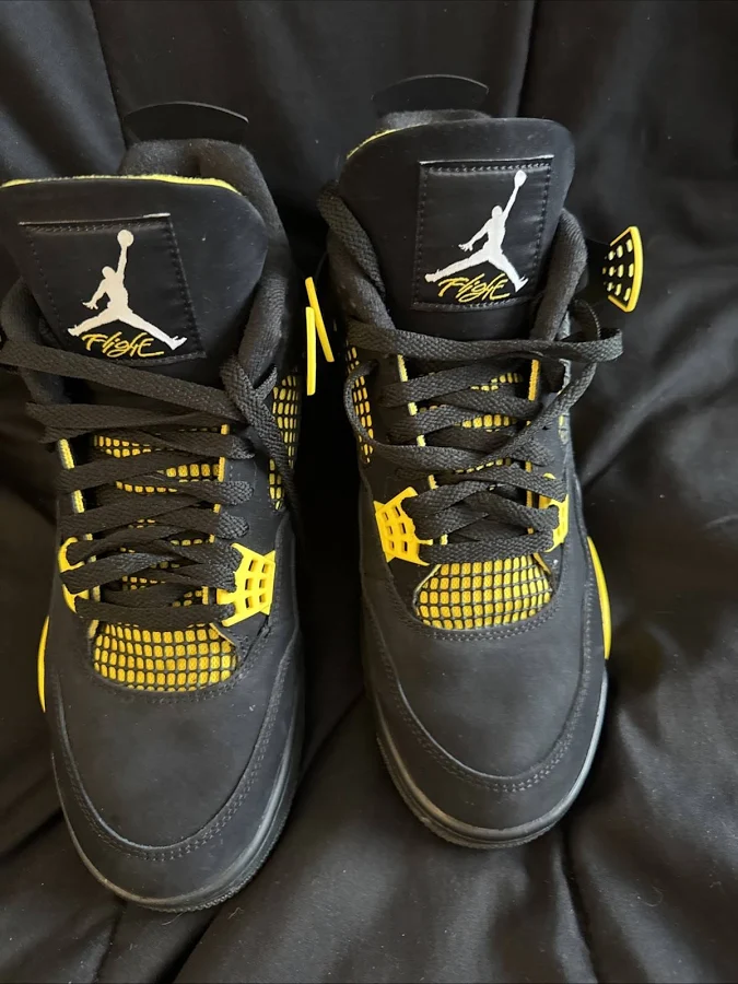 Jordan Yellow Thunder 4’s