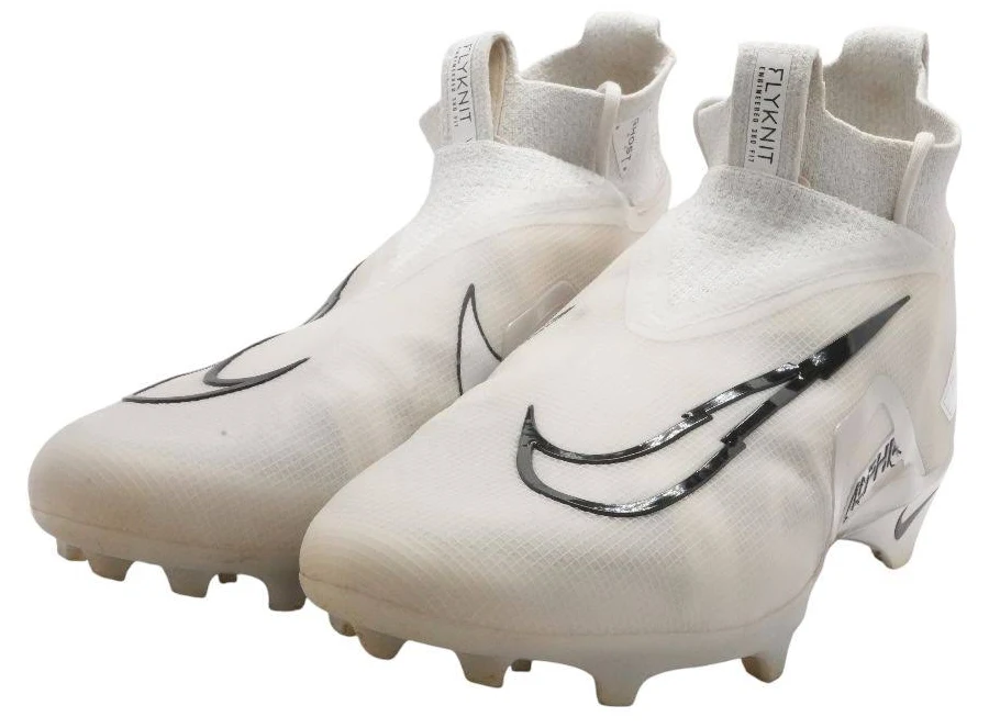 Alpha Menace Elite 3 Football Cleats