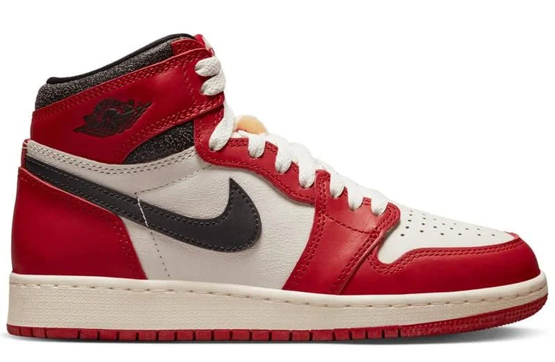 Air Jordan 1 Retro High OG Chicago Lost and Found (GS) Uk 3.5 / New