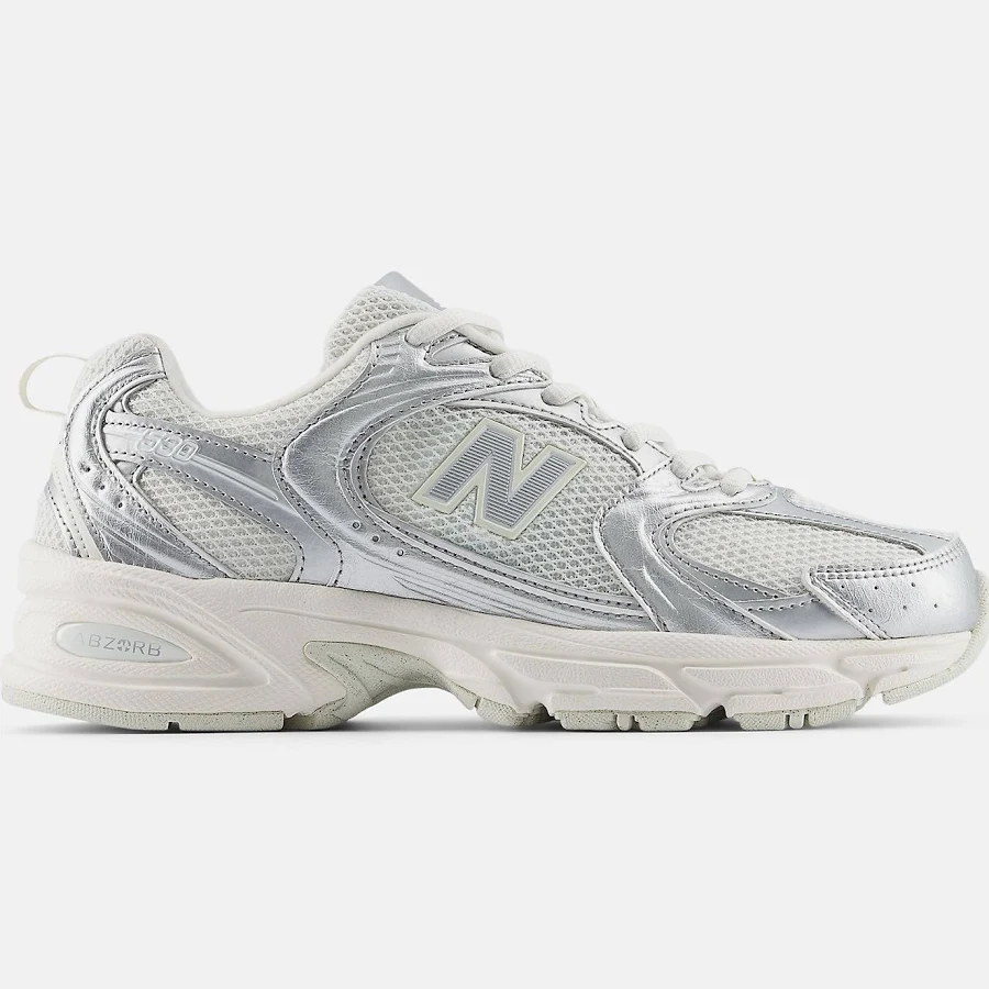 New Balance Unisex 530 Sneaker | Silver Metallic Reflection