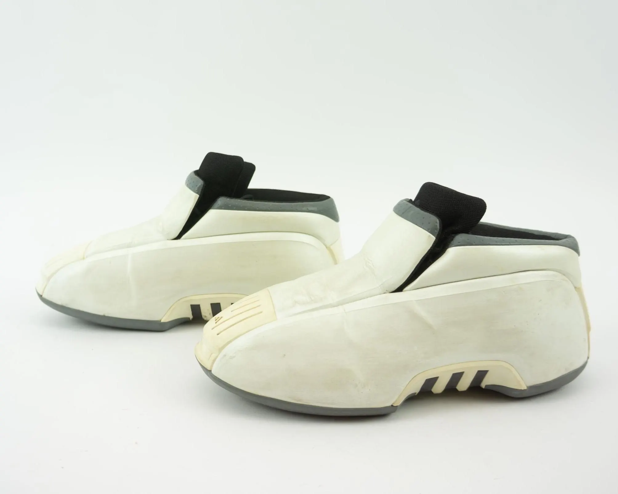 Adidas Kobe 2 Vintage Sneakers 2001 | White Silver Futuristic Basketball Shoes | US8.5