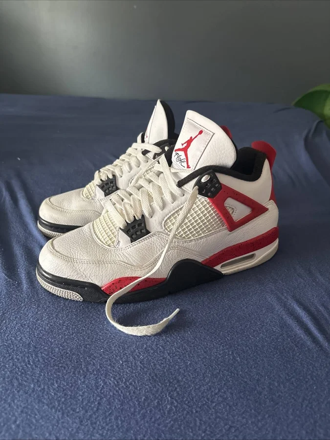 Air Jordan 4
