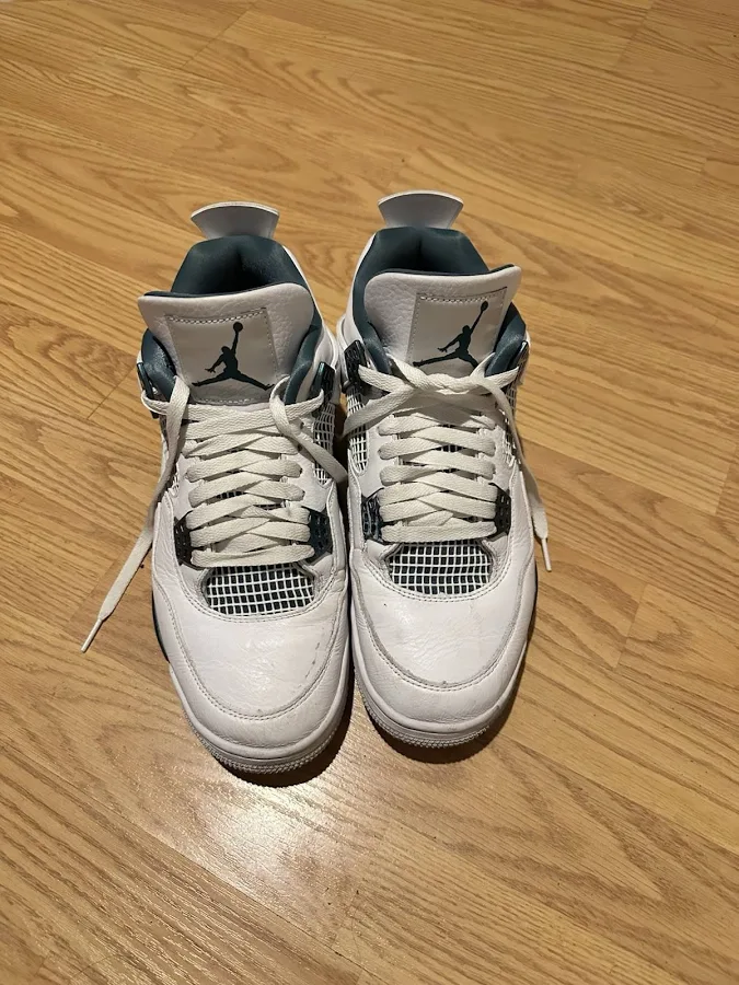 Air Jordan 4
