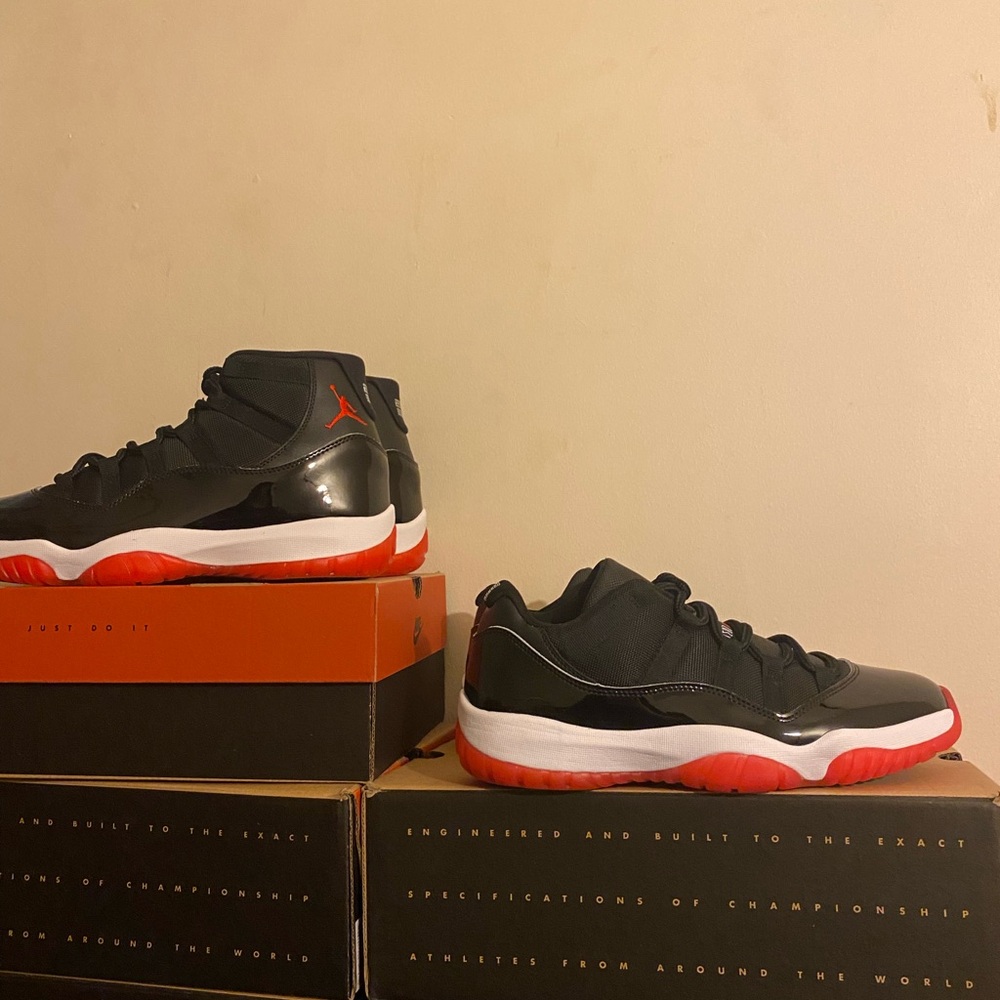 Air Jordan 11 bred retro