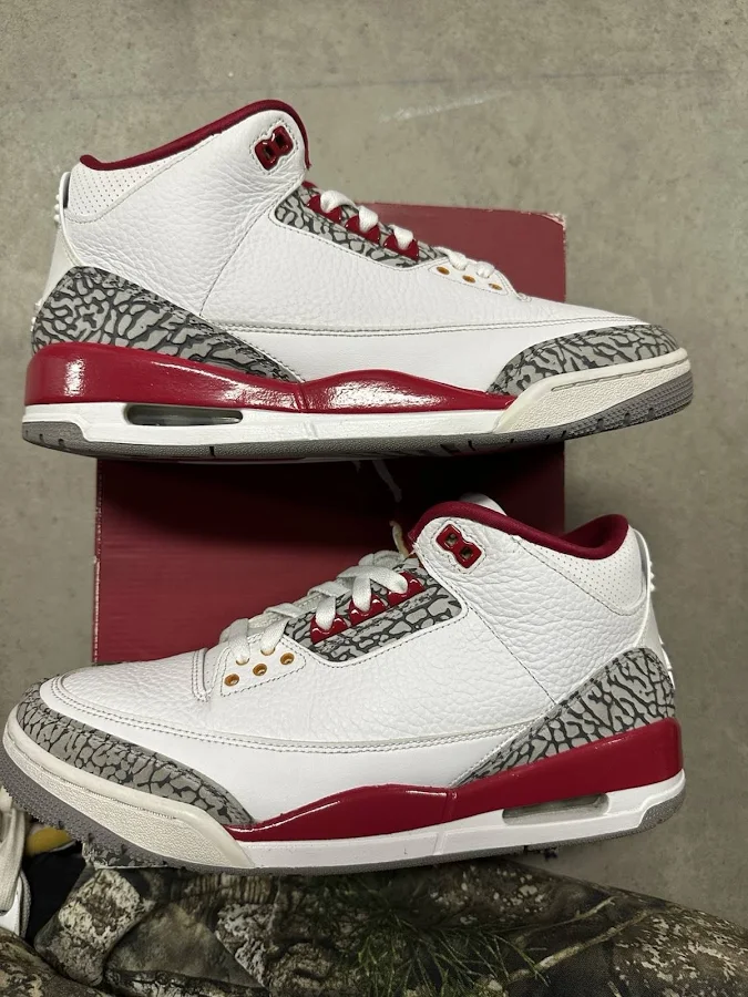 Air Jordan 3 Retro Cardinal Red Black White Light Curry Cement - Size