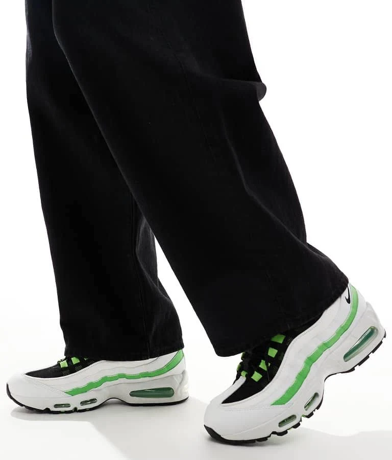 Nike Air Max 95 OG sneakers in light gray and green