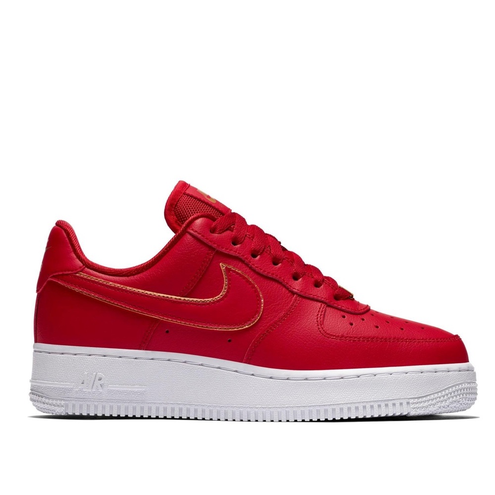 Nike Air Force 1 '07 Essential "University Red"
