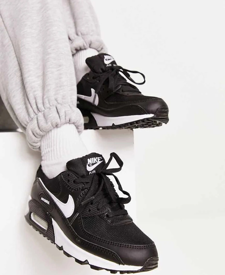 Nike Air Max 90 sneakers in black