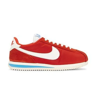 Nike Cortez Sneaker in Red - size 6.5