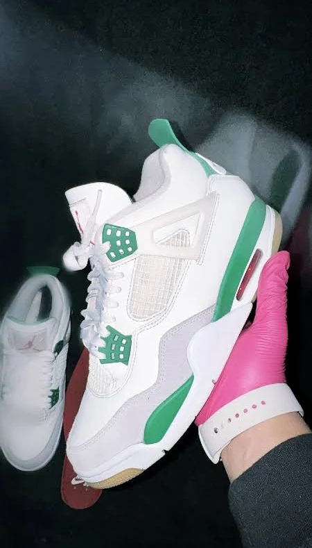 Jordan 4 SB Pine Green Sz 81