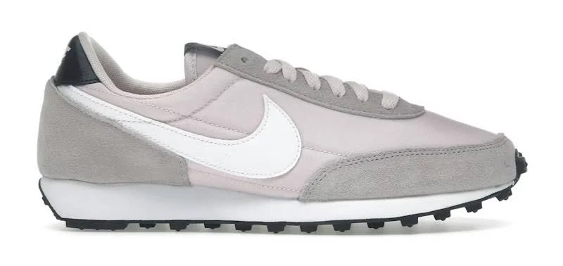 Nike Daybreak Barely Rose (women's)