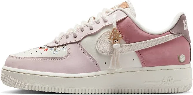 Nike Women's Air Force 1 '07 LX Sneakers
