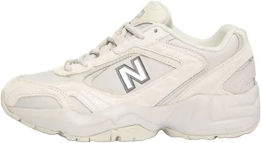 New Balance 452 Retro Women Sneakers - Beige