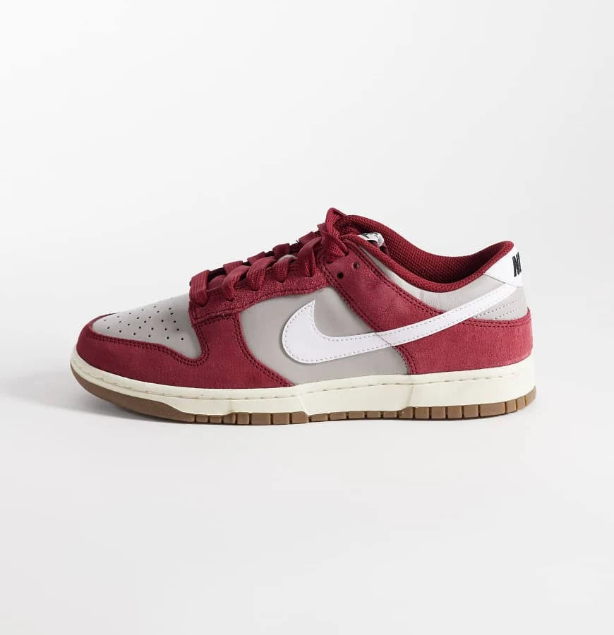 Nike Dunk Low Retro SE sneakers in gray and red