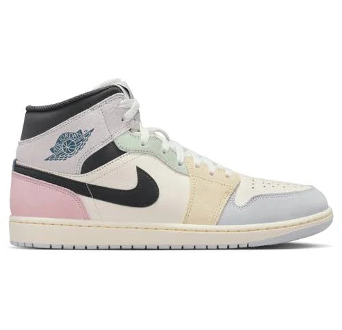 Air Jordan 1 Mid SE Basketball Sneaker