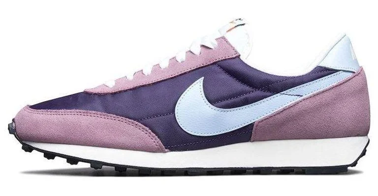 Nike Women's Daybreak Low-top Sneakers