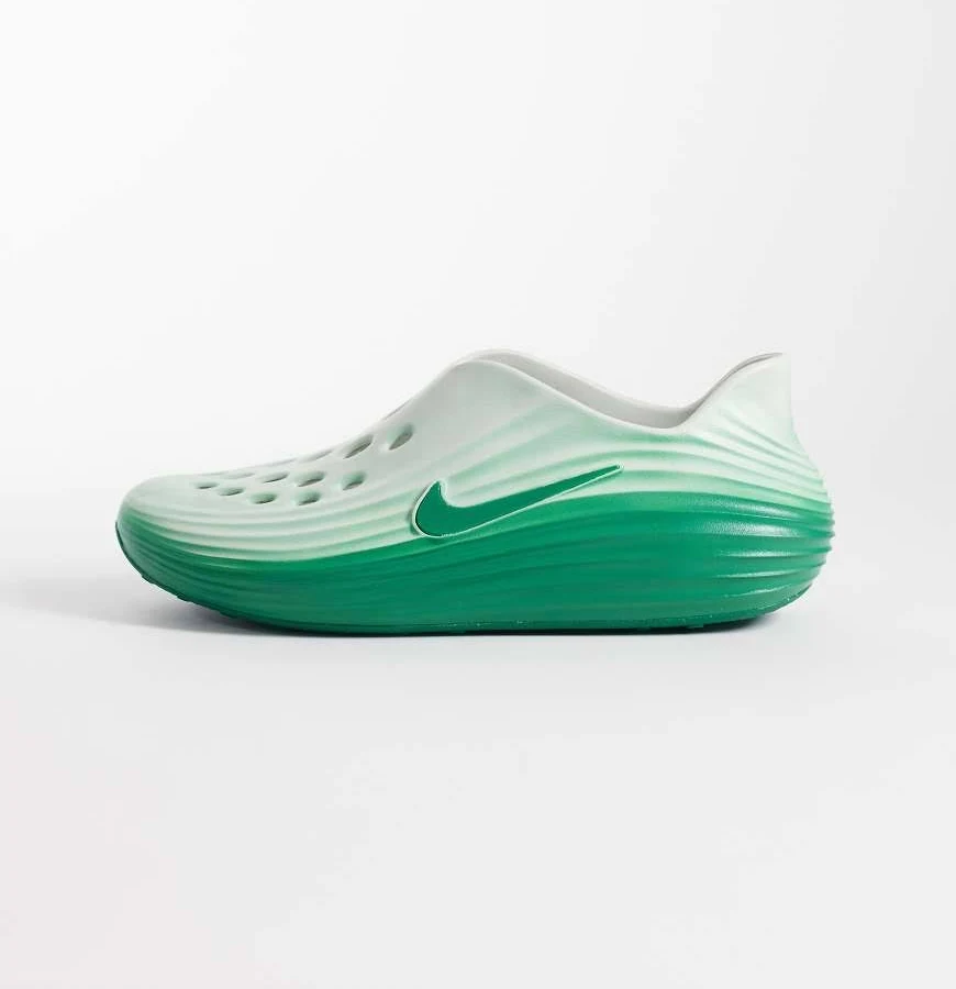 Nike ReactX Rejuven8 clogs in green