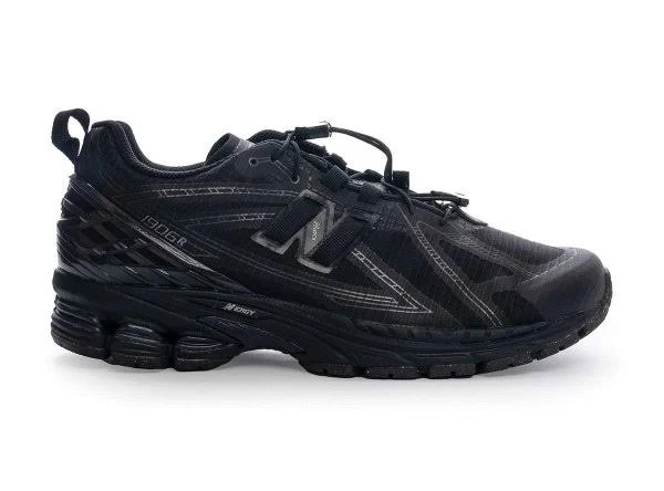 Sneakers 1906