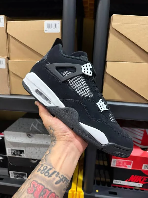 Air Jordan 4 Retro White Thunder Sz 11.51