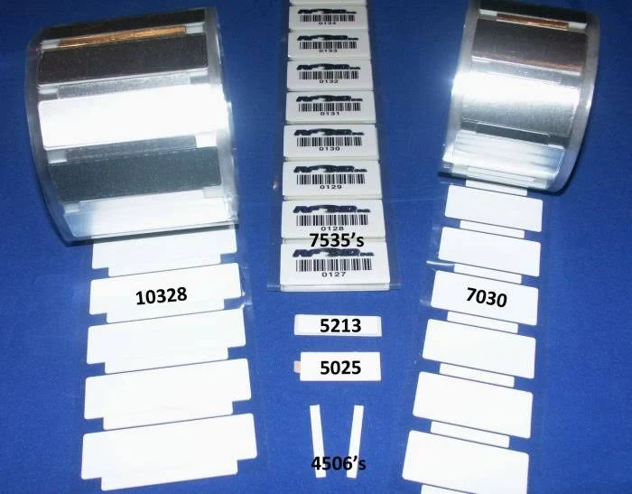 Model ML6025-MR6 Metal Mount Label on Roll Stock, 500 per roll, 60x25mm, Monza R6 memory chip, UHF 902-928 MHz passive RFID