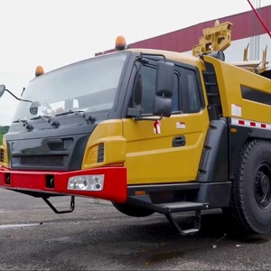 Вездеходный кран SAC1600S грузоподъемностью 160 тонн для подъема крупногабаритных инженерных сооружений и ветроэнергетического оборудования