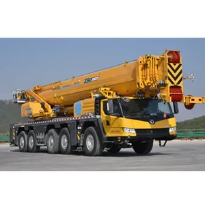Мобильный кран XCA250-K 250Т с удлиненной телескопической стрелой для монтажа компонентов ветроэнергетических установок