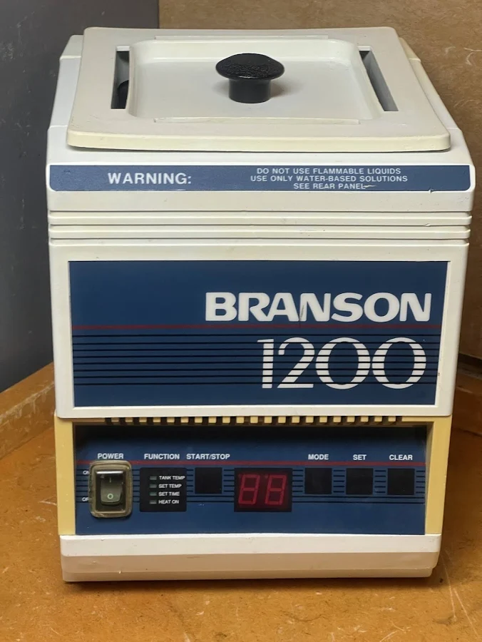 Branson 1200 B1200r-4 Ultrasonic Jewelry Cleaner